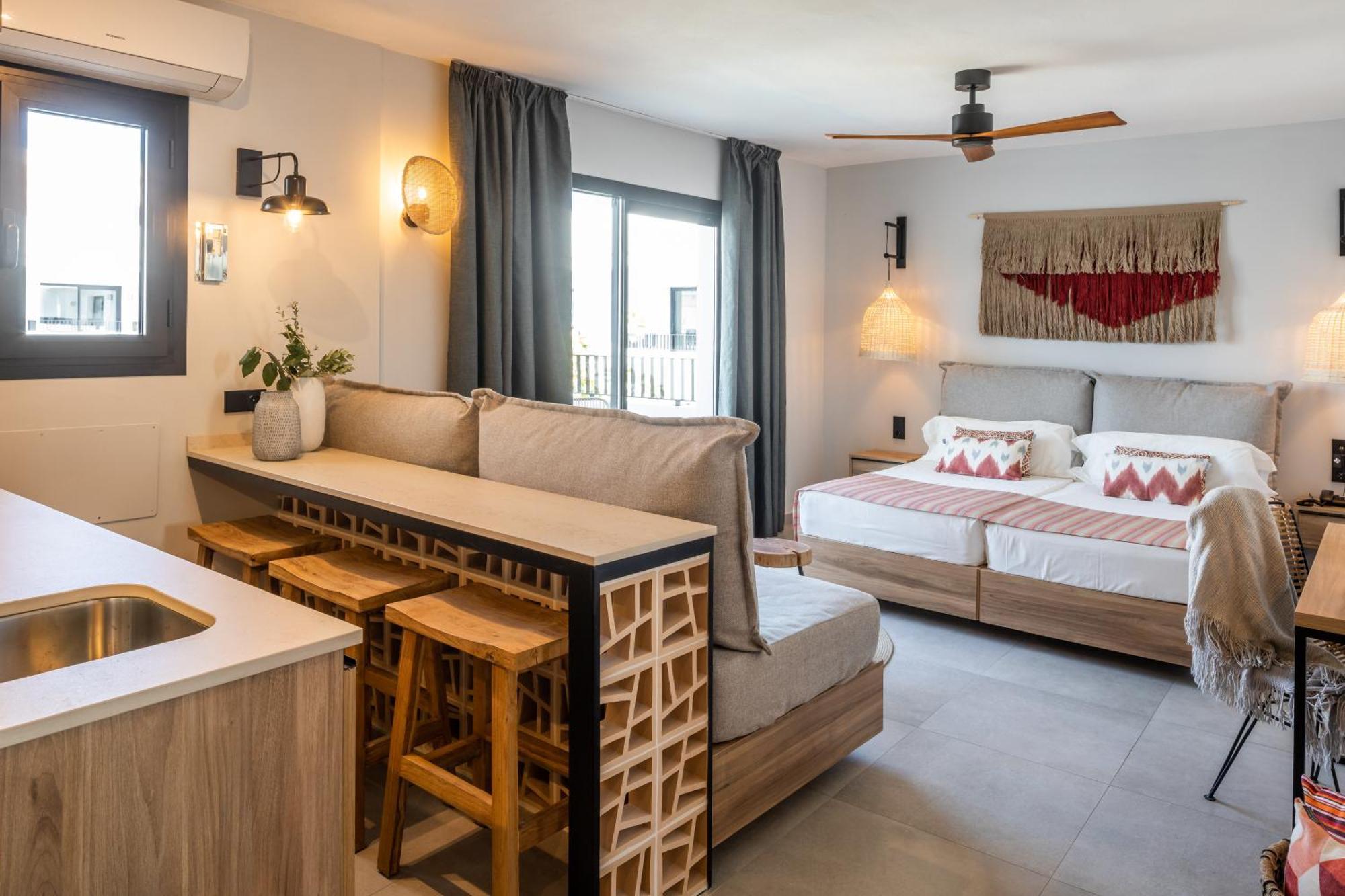 Aparthotel Casita Blanca - Adults Only 샌안토니오 외부 사진